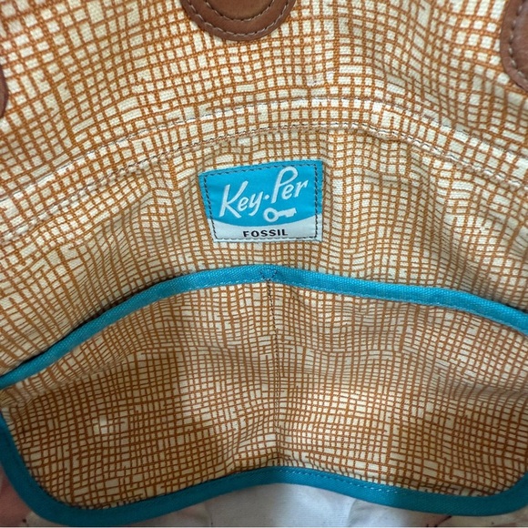 Fossil Key Per Floral Patterned Tote Bag - Brown and Burgundy - Picture 7 of 9